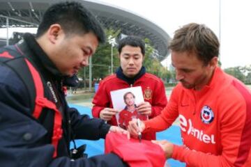 La Roja prepara la final de la China Cup ante Islandia