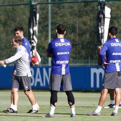 El Deportivo, con el mismo once a Gijón pendiente de Gaku