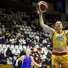 El Girona suma una sufrida victoria ante el Gdynia para seguir soñando