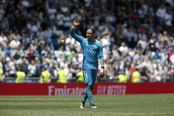 Al final del encuentro el portero del Real Madrid, Keylor Navas, se despidió de la que ha sido su afición durante muchos años. 
