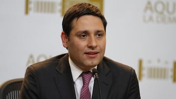 Ante las irregularidades encontradas en las nóminas paralelas, el director del DAPRE hace denuncia.