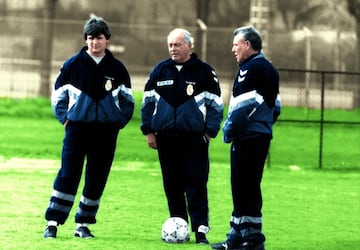 Camacho, junto a Di Stéfano y Molowny, en 1991.
