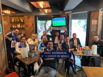 La Peña Madridista de la Ciudad de México durante un partido del Real Madrid.