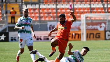 Futbol, Cobreloa vs Temuco
Trigesima segunda fecha campeonato Ascenso Betsson 2022
Nicolas Maturana jugador de Cobreloa en accion contra Temuco durante el partido de la primera B disputado en el estadio Zorros del Desierto de Calama, Chile.
15/10/2022
Pedro Tapia/Photosport
********