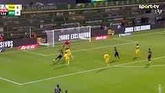 Doble enganche y definición letal: Golazo de Luis Suárez