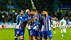 Benavídez celebra su gol.