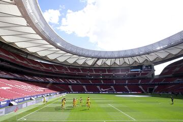 Calentamiento del Villarreal antes del inicio del encuentro. 