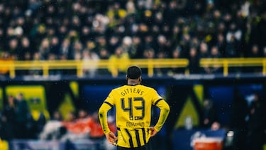 Otro talento inglés del Borussia de Dortmund que durante estos días ha sido vinculado con varios equipos de la Premier League, siendo el Chelsea el mejor posicionado para su fichaje.