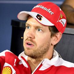 El pique entre Alonso y Vettel en la rueda de prensa de Bakú
