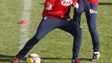 <b>CONTINUIDAD:</b> El centrocampista del Atlético de Madrid, Maniche, aseguró que tiene la intención de continuar en el club rojiblanco y reconoció que ya ha mantenido conversaciones con Miguel Ángel Gil.