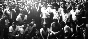 Un año después que vencieron a Monterrey, llegaron a la misma instancia ahora contra Morelia. El 7 de marzo de 1965, la cita fue en el Olímpico Universitario, golearon a Monarcas cuatro goles a cero, Javier Fragoso marcó doblete al igual que Edvaldo Vavá.