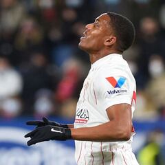 Esperando a Martial para recibir a su víctima favorita