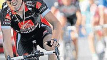 <b>LIMANDO SEGUNDOS. </b>Valverde atacó al final y ganó ocho segundos de bonificación por el tercer puesto.