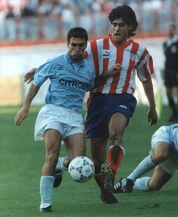 El gallego jug en el Celta entre 1987 y 1994 y en el Atltico de Madrid entre 2001 y 2003.