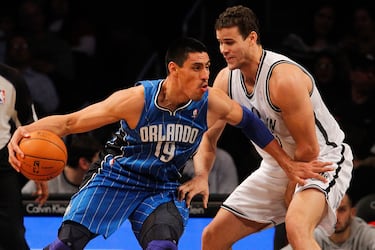 Ayón se convirtió en el primer, y por ahora único, baloncestista mexicano en jugar en el Real Madrid. Antes de llegar al club merengue, estuvo desde 2011 hasta 2014 en la NBA, defendiendo los escudos de New Orleans Hornets, Orlando Magic y Milwaukee Bucks. Como vikingo triunfó en su primer año, ganando un repóker de títulos (Supercopa, Copa del Rey, Liga, EuroLiga y Copa Intercontinental). Después, se mantuvo en el equipo hasta 2019, añadiendo a su palmarés dos Copas del Rey, tres Ligas y una EuroLiga más. 