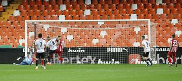 Gol en propia puerta de Lato que supuso el 0-1 del Atlético de Madrid. 