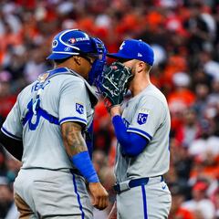 How do catchers relay signals to pitchers? The technology behind PitchCom communication