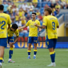 Luis García respira tranquilo: Mika Mármol se queda