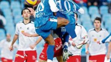 <b>EL SEGUNDO. </b>De la Red saltó con Uche y cabeceó un buen centro de Cotelo para poner el 2-0 en el marcador.