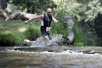 El Tri Cross Navaluenga refrescó el inicio del verano