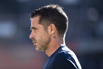    Fernando Gago head coach of Guadalajara during the 15th round match between Pachuca and Guadalajara as part of the Torneo Clausura 2024 Liga BBVA MX at Hidalgo Stadium on April 13, 2024 in Pachuca, Hidalgo, Mexico.