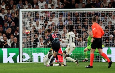 El Madrid resucita dos veces