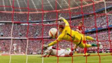 El Bayern de Guardiola cumple y se coloca líder en solitario