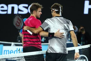 Federer outlasts Wawrinka to reach Australian Open final