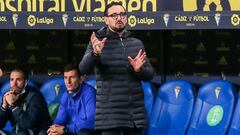 Bordalás quiere un medio centro y un interior