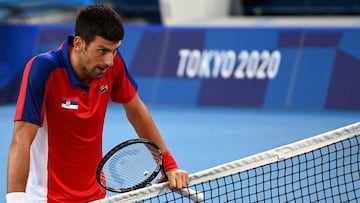 Djokovic se queda fuera del US Open al no estar vacunado ante la COVID-19.