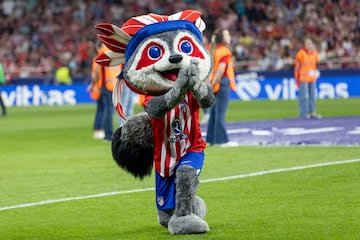 Indi, la mascota del Atlético de Madrid.