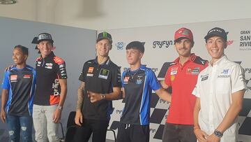 Aleix, Quartarari y Bagnaia con tres pilotos del FIM CEV Repsol (Azman, Rueda y Salvador).