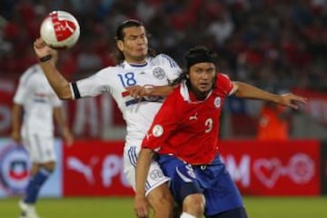 Quizás una de las pérdidas más importantes de la selección chilena en los últimos años por una lesión. Waldo Ponce jugó su último partido por la Roja en noviembre del 2011 y el corte del tendón de Aquiles también lo marginó de la Selección.