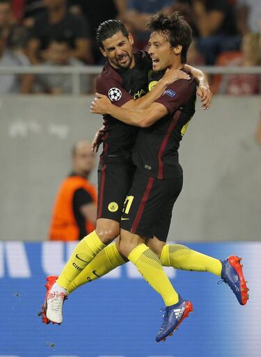 Man City cruise thanks to Kun Aguero against Steaua Bucharest