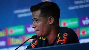 Coutinho en rueda de prensa.