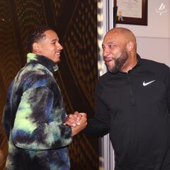 Juan Toscano desea seguir en los Lakers los pasos de su ídolo, Kobe Bryant