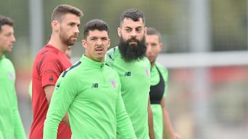 18/08/2022  ENTRENAMIENTO ATHLETIC DE BILBAO ASIER VILLALIBRE ANDER CAPA