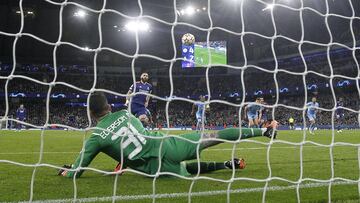 El gol de penalti de Benzema ante el City.