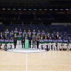 Juanma Moreno elogia al Unicaja: “Es un equipo legendario”