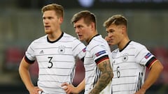 Kroos hits 100 for Germany