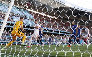 El 0-4 lo marcó Ferrán Torres tras salir desde el banquillo.