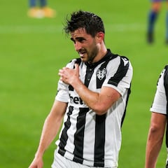 Postigo y Duarte, cara y cruz en sus renovaciones