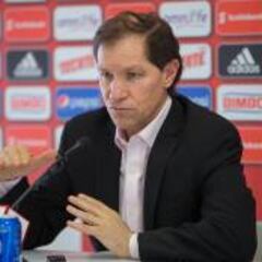 Chivas toma con humildad las comparaciones con Barcelona