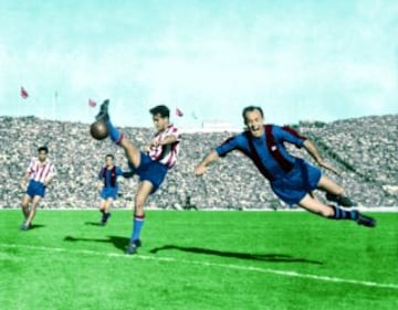 Partido de Liga entre el Atlético de Madrid-Barcelona. Los colchoneros ganan 4-5 con goles de Taltavull (3), Adrover y Campos.