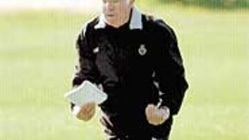 Algunos agarrones son absurdos. Si sabes dónde está el árbitro y el balón, tienes que buscar la posición en la que no te vea el colegiado