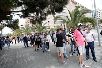 El público regresa a los estadios en las zonas donde la incidencia acumulada lo permite. Así ha sido la esperada vuelta en el partido de Segunda División entre el Castellón y la Ponferradina.