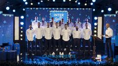 As&iacute; canta el Inter de Mil&aacute;n su propio villancico navide&ntilde;o, con Icardi, Borja Valero, Zanetti y Spaletti