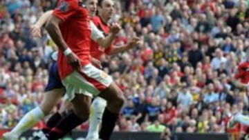 <b>MAGIA. </b>Nani bate a Gomes picando la pelota ante lo que nada puede hacer el meta para detenerla.