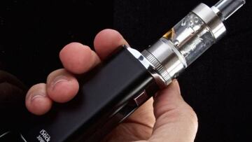 Un vapeador o cigarrillo electrónico