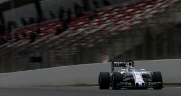 GRA282 MONTMELÓ (BARCELONA), 26/02/2015.- El piloto brasileño de Williams, Felipe Massa, durante la primera jornada de la tercera tanda de entrenamientos oficiales de Fórmula Uno que se celebran en el Circuito de Catalunya de Montmeló. EFE/Alberto Estévez